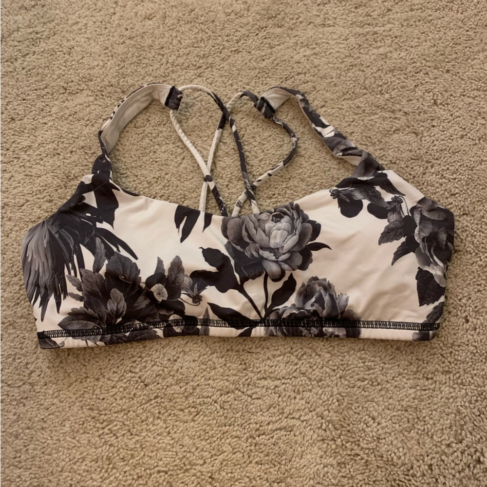Floral Lululemon sports bra